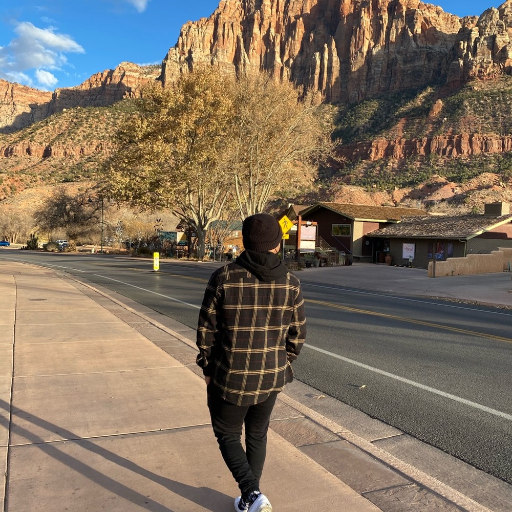 Meet your Posher, Guillermo